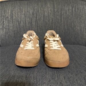 Steve Madden Giia Women’s Suede Sneakers